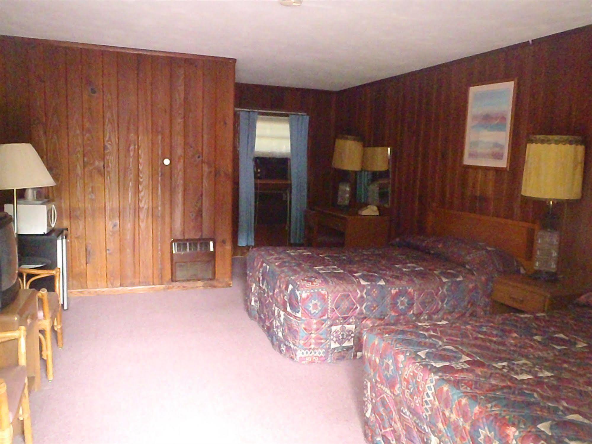 Heart Of The Berkshires Motel Pittsfield Esterno foto
