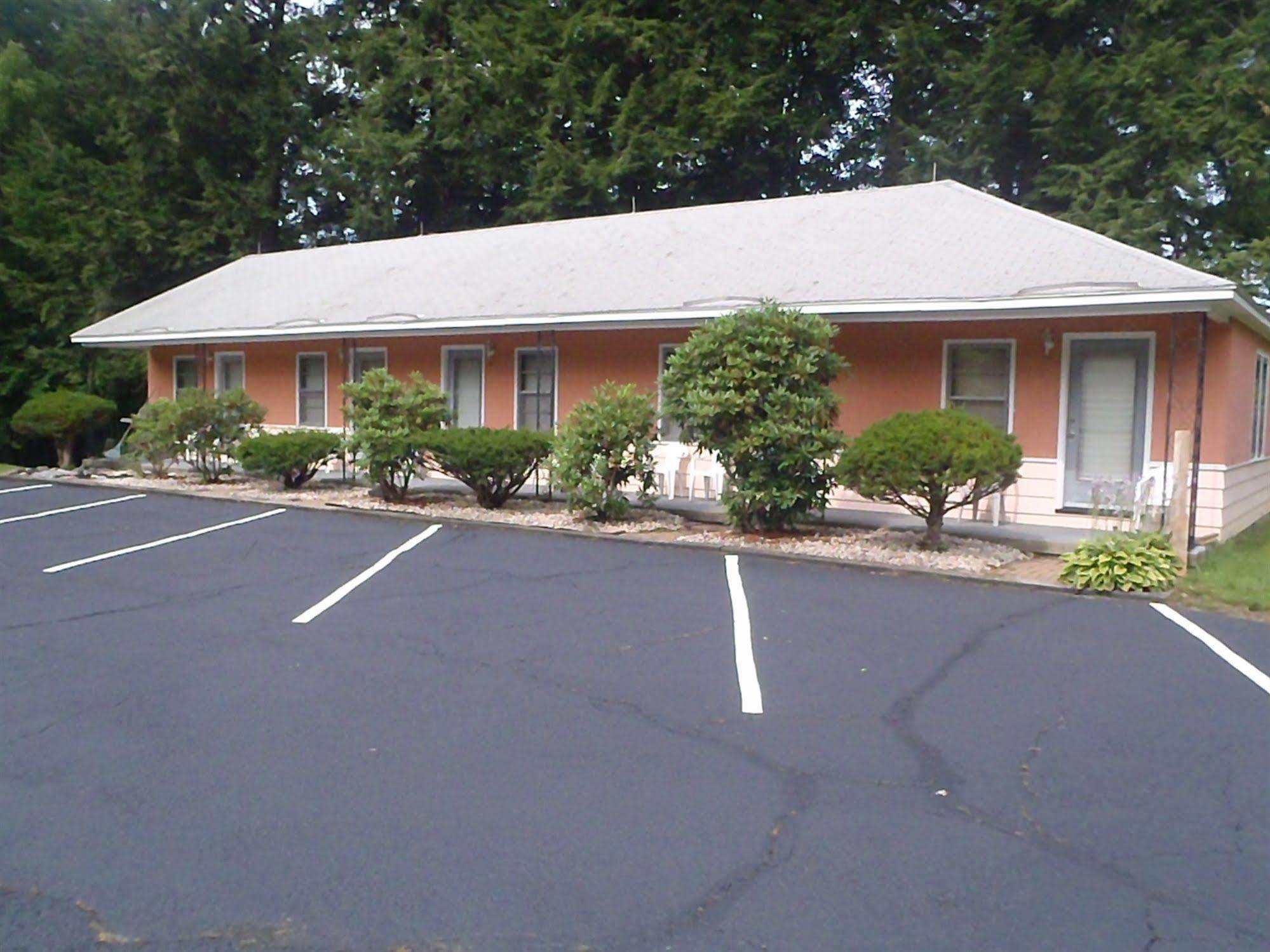 Heart Of The Berkshires Motel Pittsfield Esterno foto